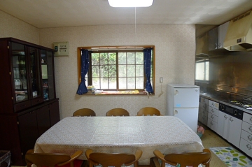 ダイニングキッチン、和室2側から撮影