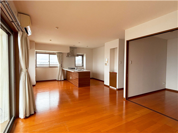 洋室3と一体利用できるLDK