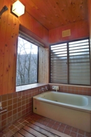 浴室も窓がついており景色を見ることが可能です。