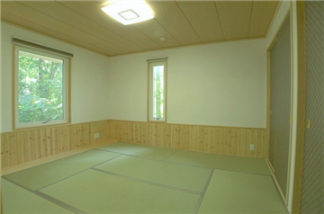 和室を居室入口側より