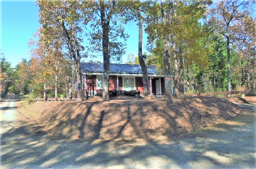 西・南側接面道路の角地