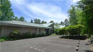 建物外観（北方向から撮影）※夏季撮影