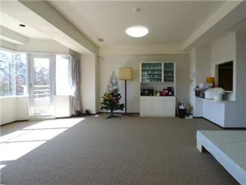 リビング・ダイニング／西方向を撮影