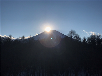バルコニーから南西方向の富士山夕日（２０２０年２月撮影）