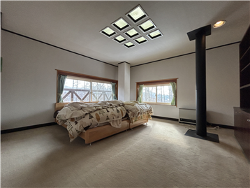 約11.7畳の洋室3/東方向を撮影