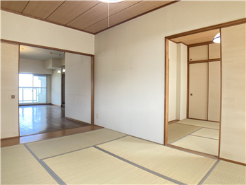 和室２（バルコニー側から撮影）