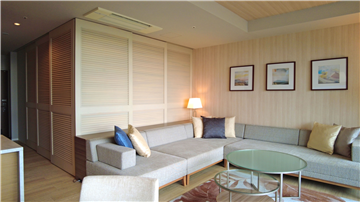 リビング・ダイニングよりベッドルーム方向を撮影