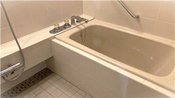 浴室（洗面所から撮影）