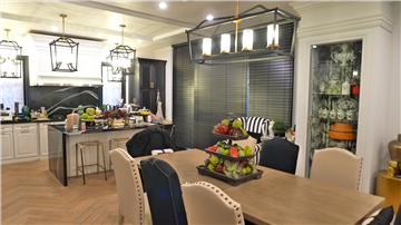 LDK(キッチン側を撮影)