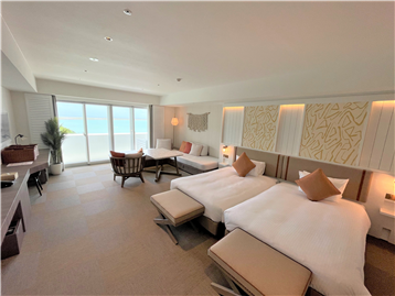 キッチン側から撮影した客室