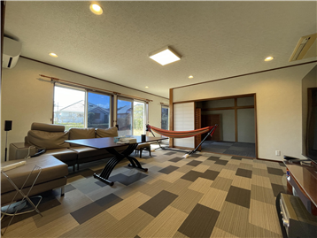 リビング（和室2方向を撮影）