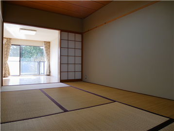 和室の床の間から撮影