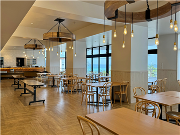 １階・レストラン