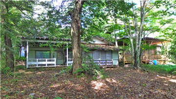 敷地内/古家付（南西側から撮影）