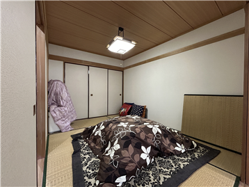 和室(押入方向を撮影)