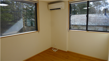 洋室２（入口より撮影）