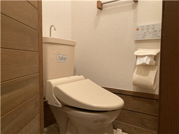 ウォシュレット付のトイレ