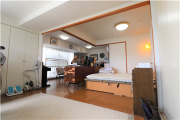 ７５．８０ ㎡ のワンルームです。