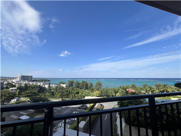 バルコニーからの北西側眺望