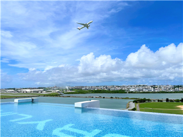 屋外プールからの眺望 