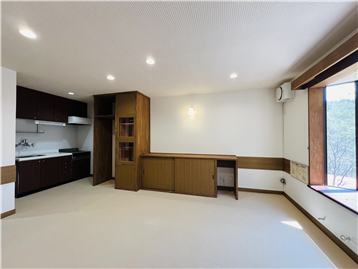 LDK（和室側より撮影）※リフォーム・補修等中