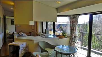 LDK（キッチン側を撮影）