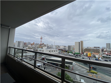 バルコニーから西方向の眺望