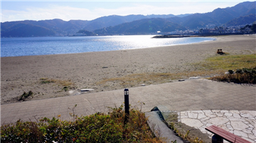 「長浜海浜公園」／約９５０ｍ（徒歩約１2分）