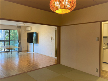 和室北東側から室内を撮影