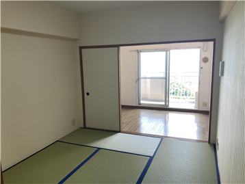 和室より洋室方向を撮影