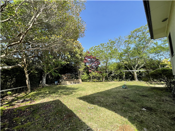 敷地（古家付）／北東方向を撮影