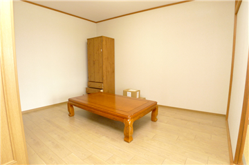 趣味のお部屋としても寝室としても利用できる洋室（約６．７畳）