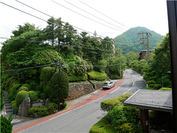 ＬＤＫから南西方向に望む箱根外輪山