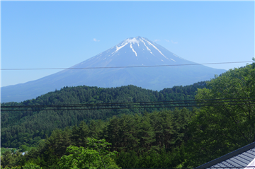 バルコニーより富士山を望みます（南方向を撮影）