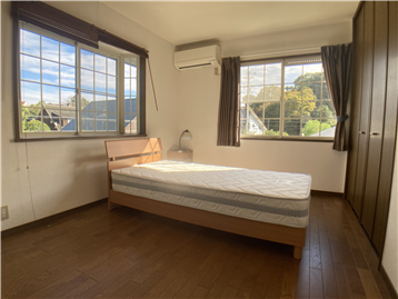 洋室4(入口から撮影)