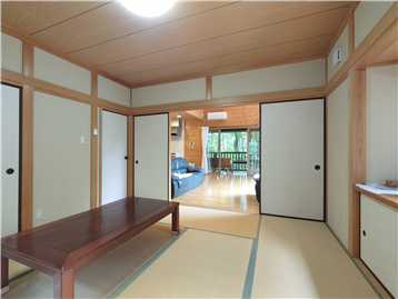 和室1の西角よりLDK方向