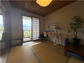 和室からも八ヶ岳を望むことができます