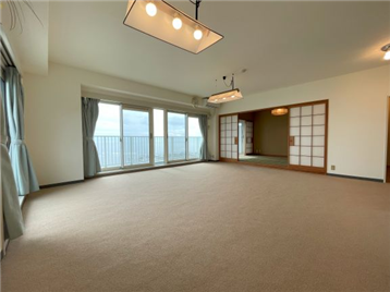 リビングダイニング（北東方向より撮影）