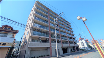 マンション外観／南西側より撮影
