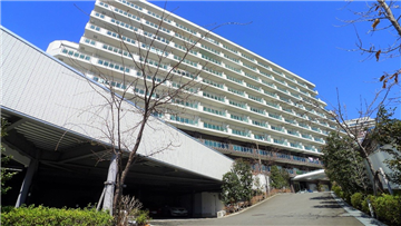 マンション外観／アプローチより撮影