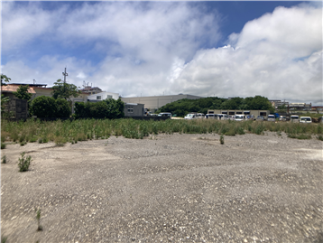 敷地南東側より北西方向を撮影