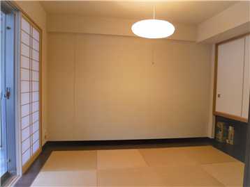 和室は半帖畳で趣きがあります