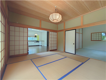 和室の東角よりLDK方向