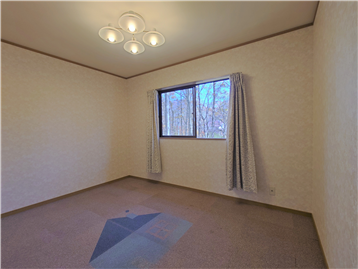 洋室2を居室入口側より