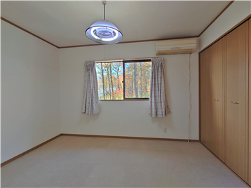 洋室4を居室入口側より