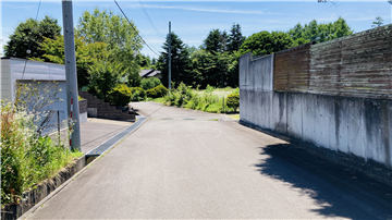 前面道路（南方向を撮影）