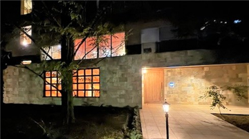 マンション外観/エントランス前