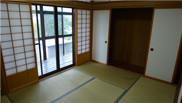 和室１（入口より撮影）