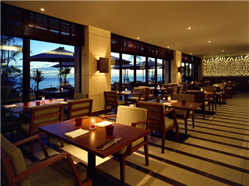Wine & Dining（ホテル棟１階）