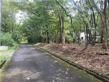 北西側約5.0m幅の道路に接した敷地